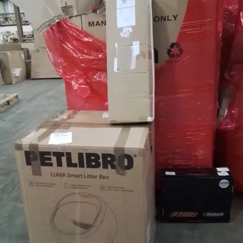 PALLET OF ASSORTED HOUSEHOLD GOODS AND PRODUCTS TO INCLUDE;LUMA SMART LITTER BOX,CLOTHES AIRER,SCOOTER 