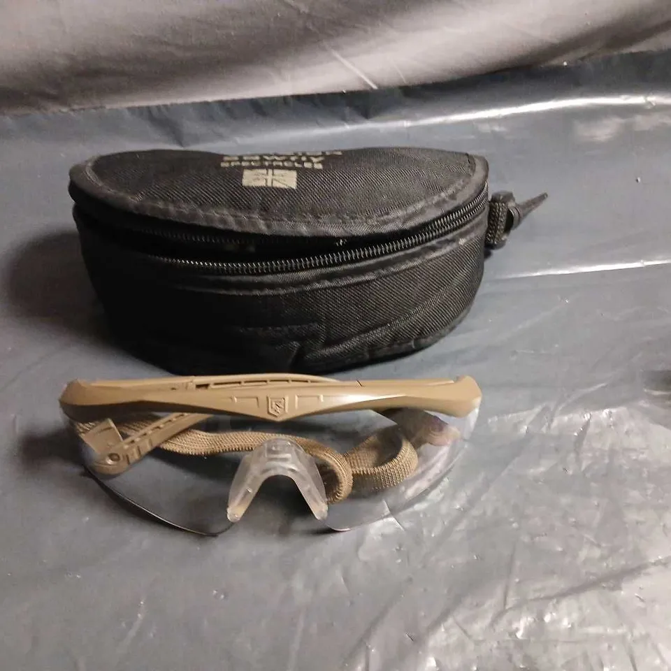 REVISION SAWFLY SPECTACLES – PROTECTIVE EYEWEAR WITH CASE