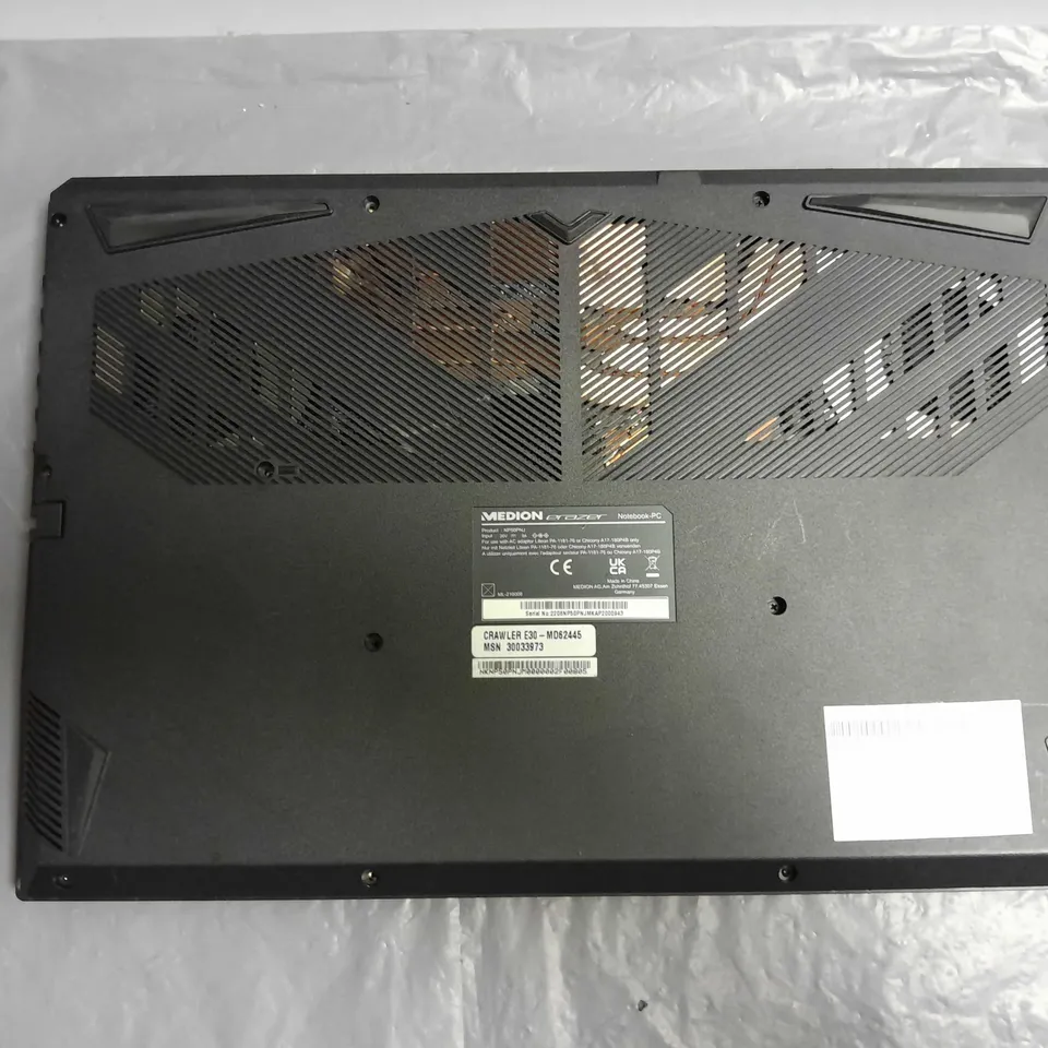 MEDION CRAWLER E30 MD 62445 INTEL I5 IN BLACK