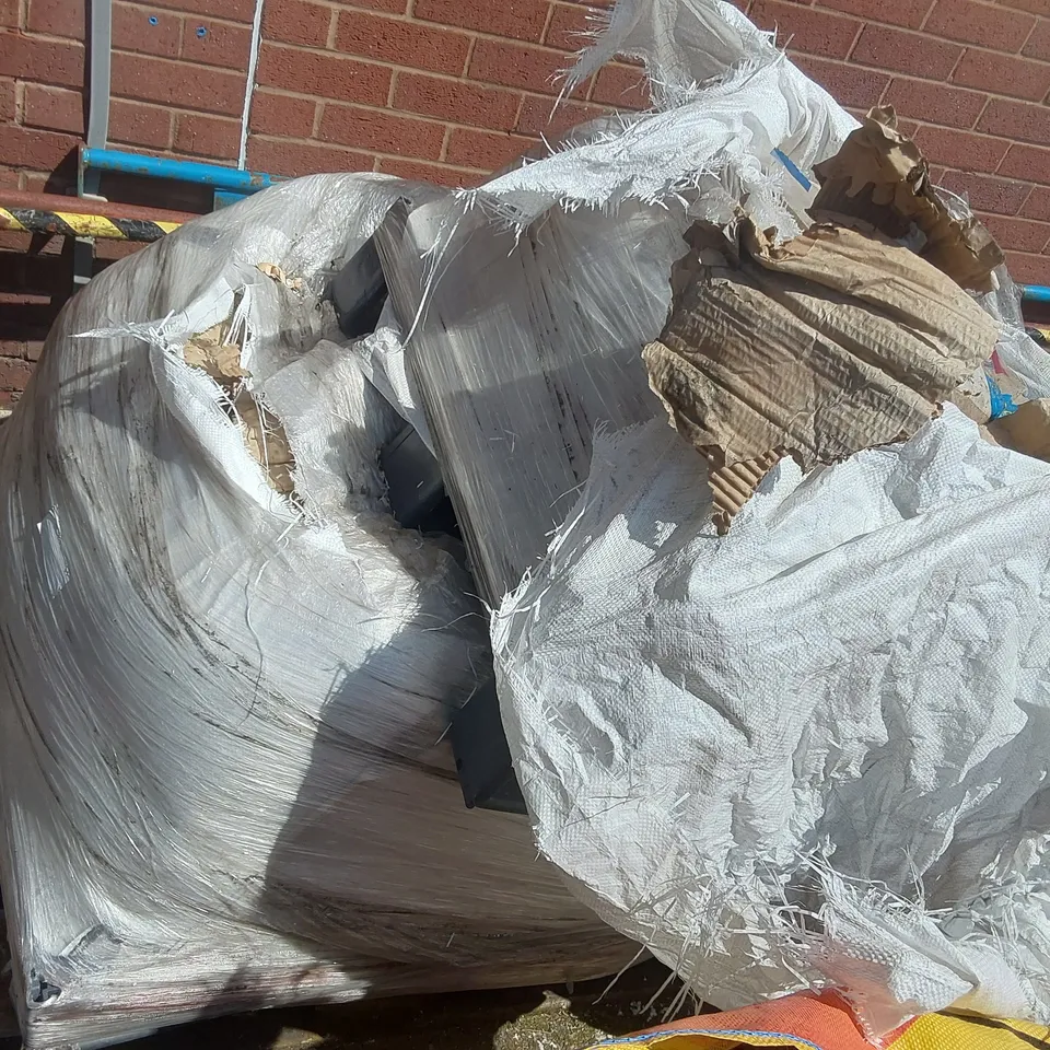 PALLET TO CONTAIN A LARGE QUANTITY OF PLAY SAND BAGS