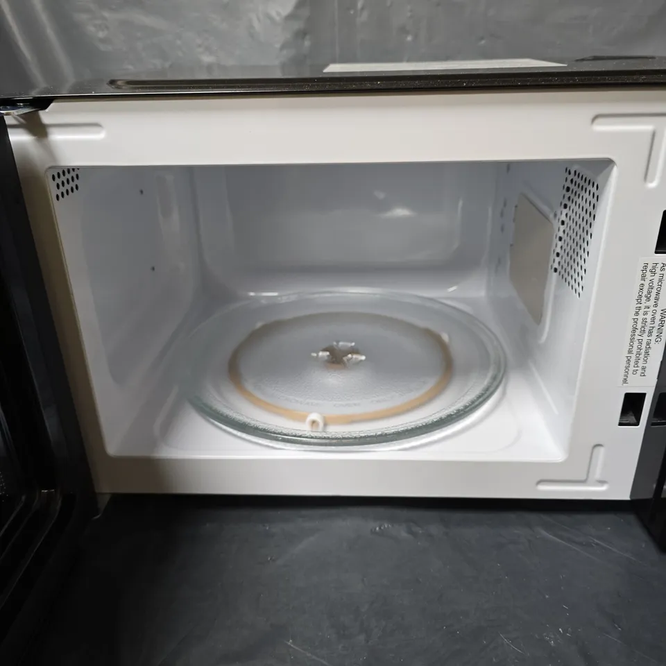 SWAN 20L 700W MANUAL MICROWAVE - BLACK - COLLECTION ONLY