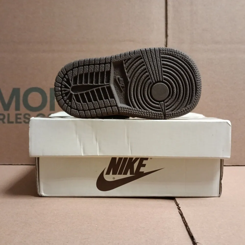 BOXED PAIR OF NIKE JORDAN 1 LOW KID'S SHOES IN SAIL/BROWN SIZE UK 3.5