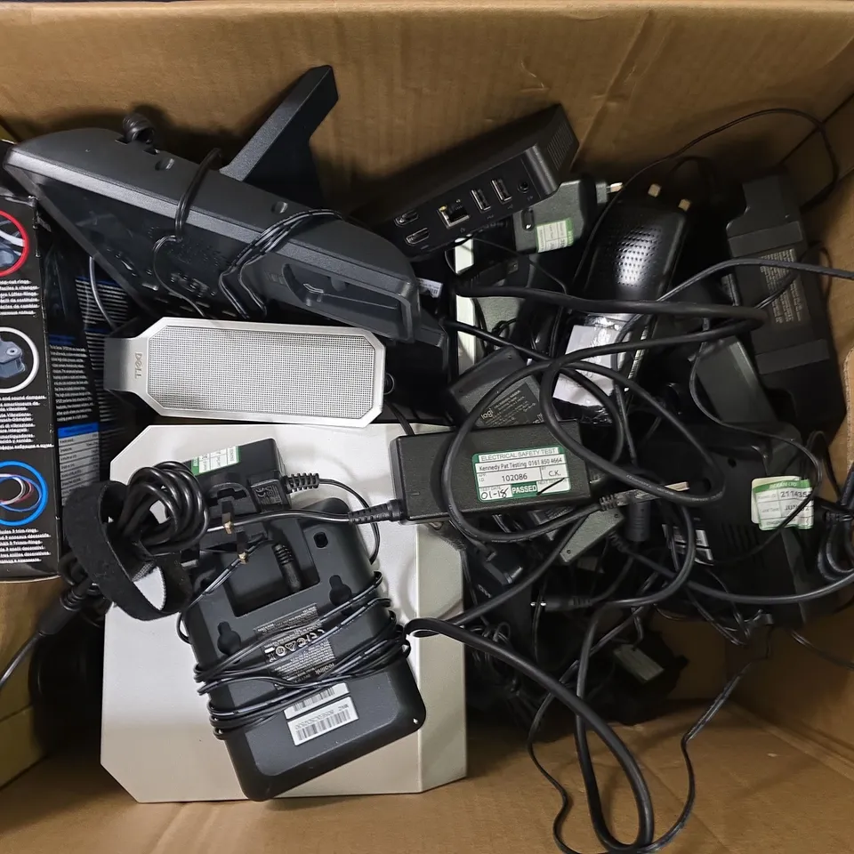 APPROXIMATELY 13 ASSORTED ITEMS TO INCLUDE : YEALINK PHONE , BUSH RADIO , YEALINK W52P ETC