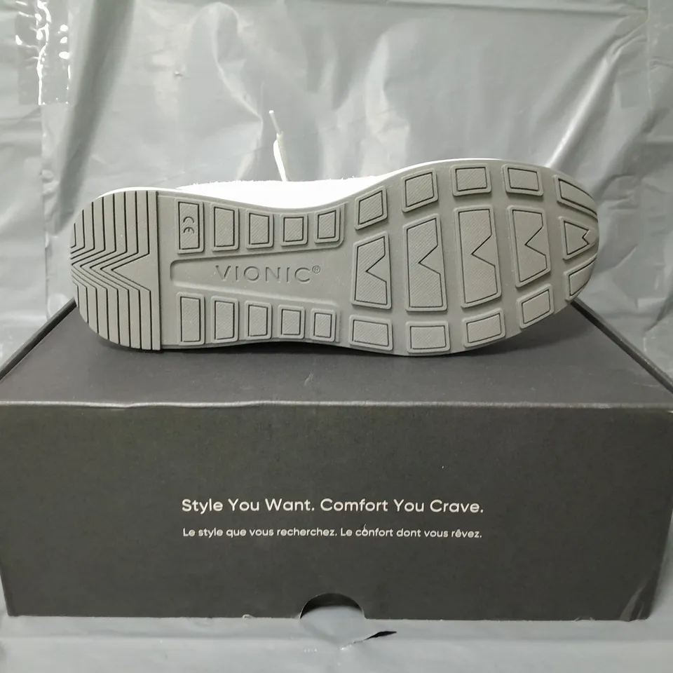 VIONIC CURAN NOVE TRAINERS VAPOUR GREY SIZE 7