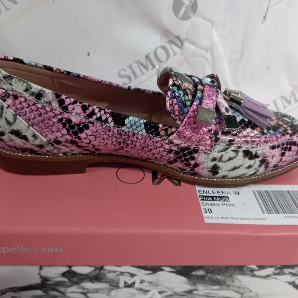 MODA IN PELLE ENLEEA IN PINK MUILTI SNAKE PRINT SIZE 6