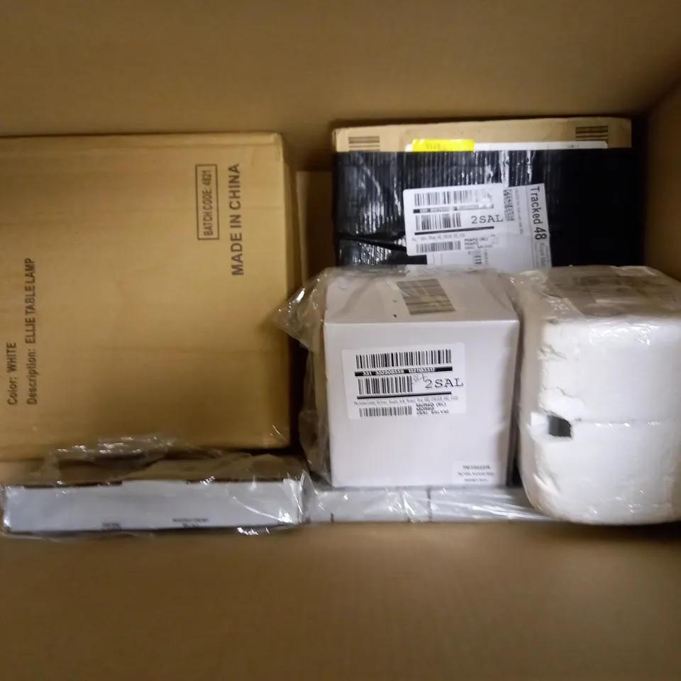 LOT OF APPROXIMATELY 12 ASSORTED HOUSEHOLD ITEMS, TO INCLUDE "SOPHIE & MARK" LANTERN, BLOOD PRESSURE MONITOR, MAKITA BATTERY CHARGER, ETC RRP £264