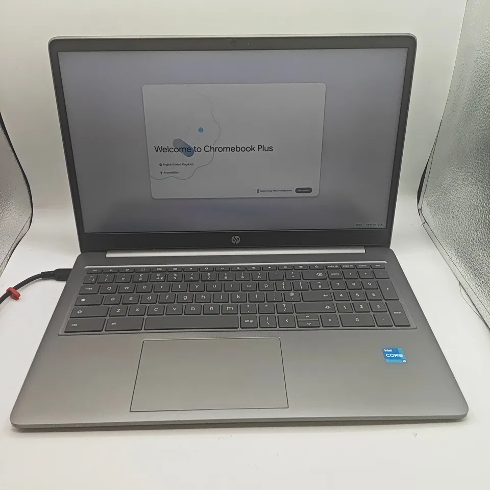 UNBOXED HP CHROMEBOOK PLUS INTEL I-3 LAPTOP IN SILVER - 15A-NB0004NA