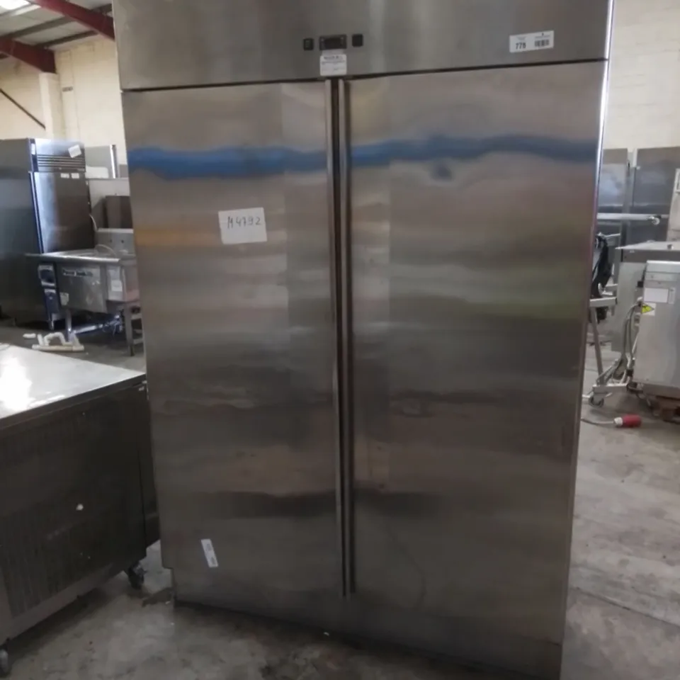 COMMERCIAL STAINLESS DOUBLE DOOR REFRIGERATED FOOD STORAGE UNIT 