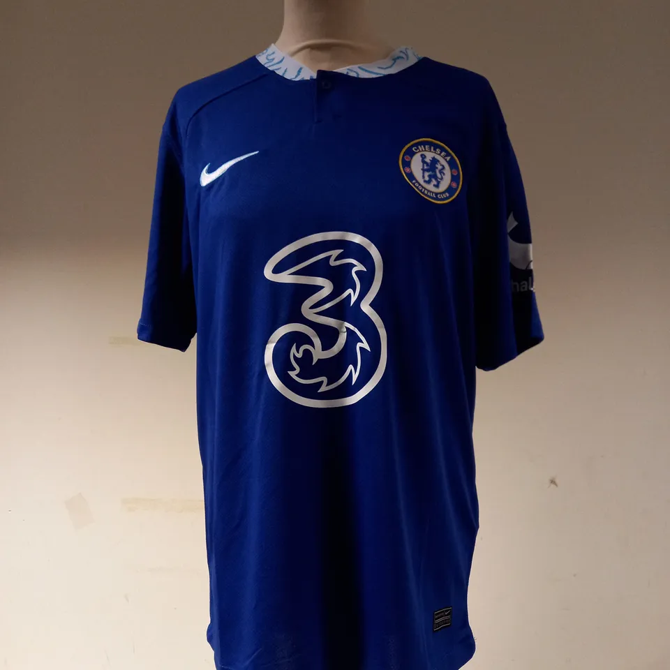 CHELSEA 2022-23 HOME SHIRT STERLING 17 WITH SIGNATURE, MENS MEDIUM