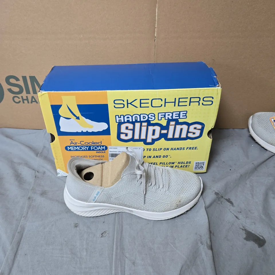 SKECHERS HANDS FREE SLIP-INS SHOES – LIGHT GREY KNIT UPPER-SIZE 5.5 