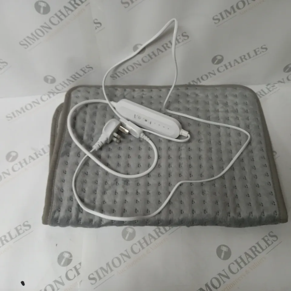 HEATED PAD IN GREY 40 X 60 CM