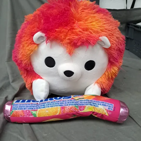 MENTOS HEDGEHOG PLUSH TOY - RED