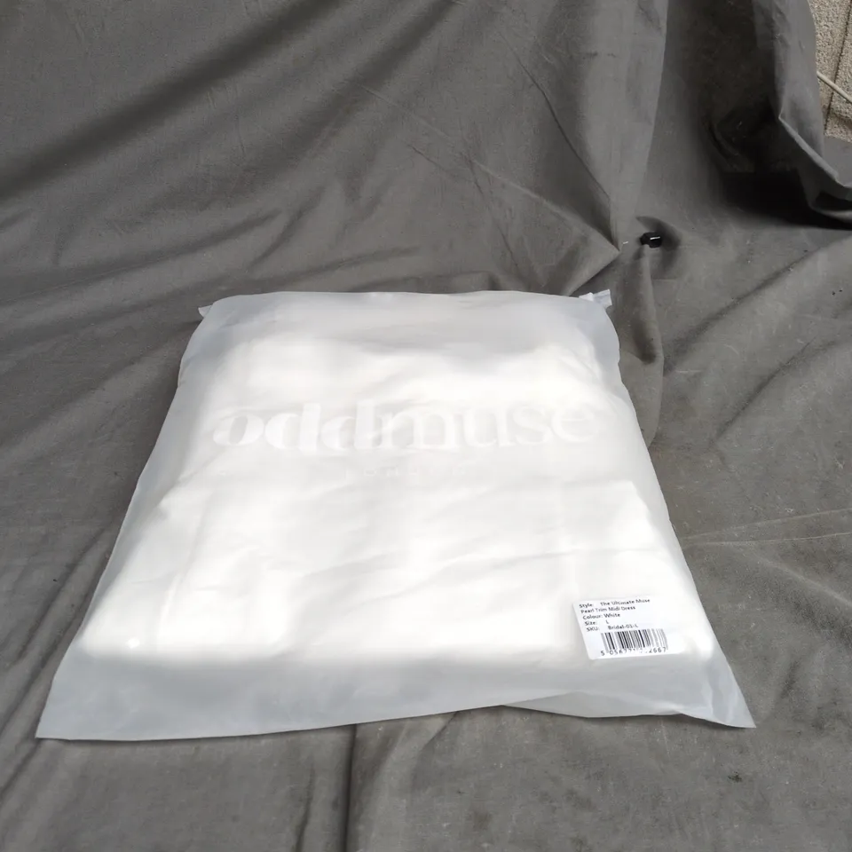 ODDMUSE LONDON THE ULTIMATE MUSE PEARL TRIM MIDI DRESS WHITE LARGE, BRIDAL. BAGGED