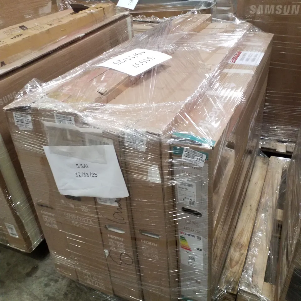 PALLET CONTAINING 5 ASSORTED DAMAGED TVS