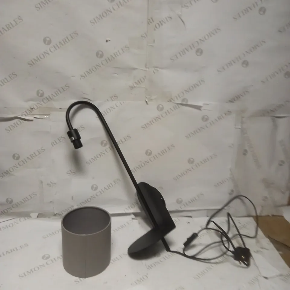HANGING WALL LIGHT BLACK WITH GREY SHADE 