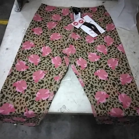 BOX OF 40 WOMEN IN CONTROL TROUSERS SMOOTH & SLEEK LEOPARD PRINT LARGE