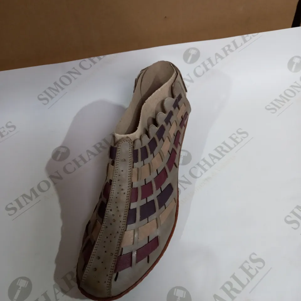 RIEKER LOW HEEL BOOTEE SANDAL LIGHT GREY SIZE 6.5