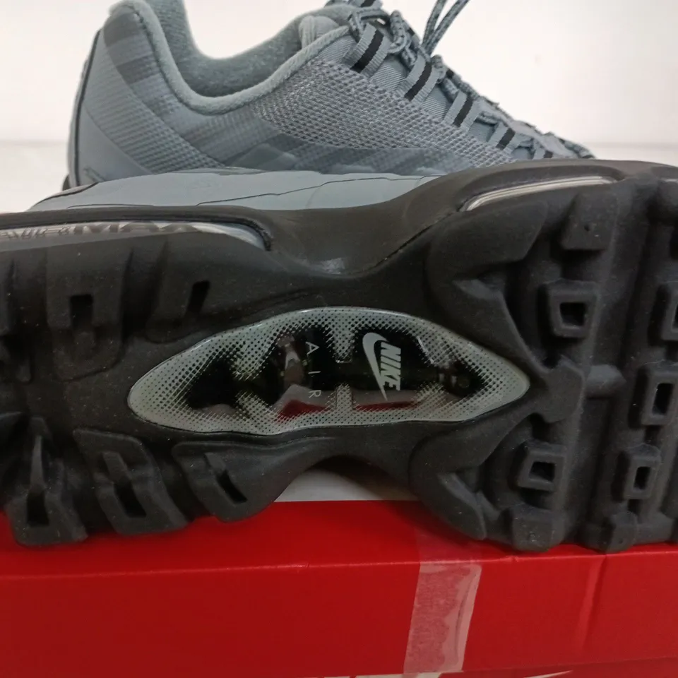NIKE AIR MAX 95 UL (GREY/BLACK) SIZE 7.5