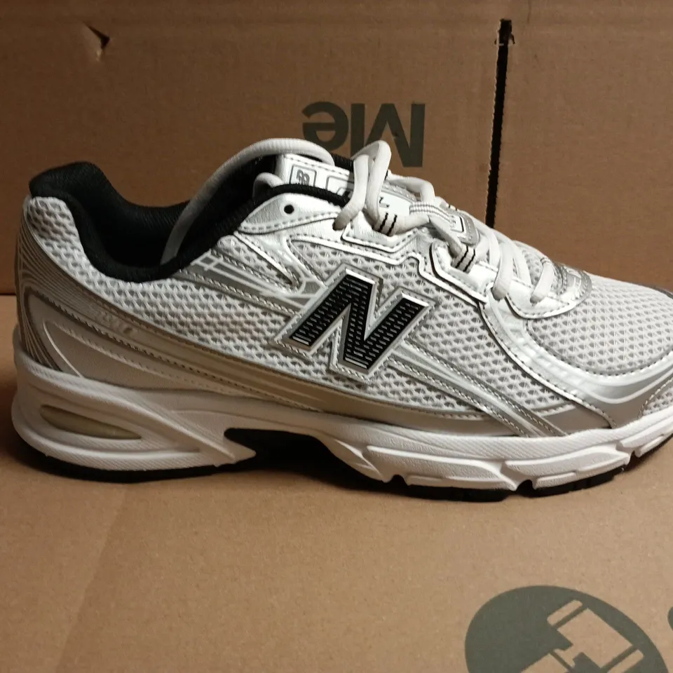 NEW BALANCE 740 SNEAKERS – UK SIZE 9