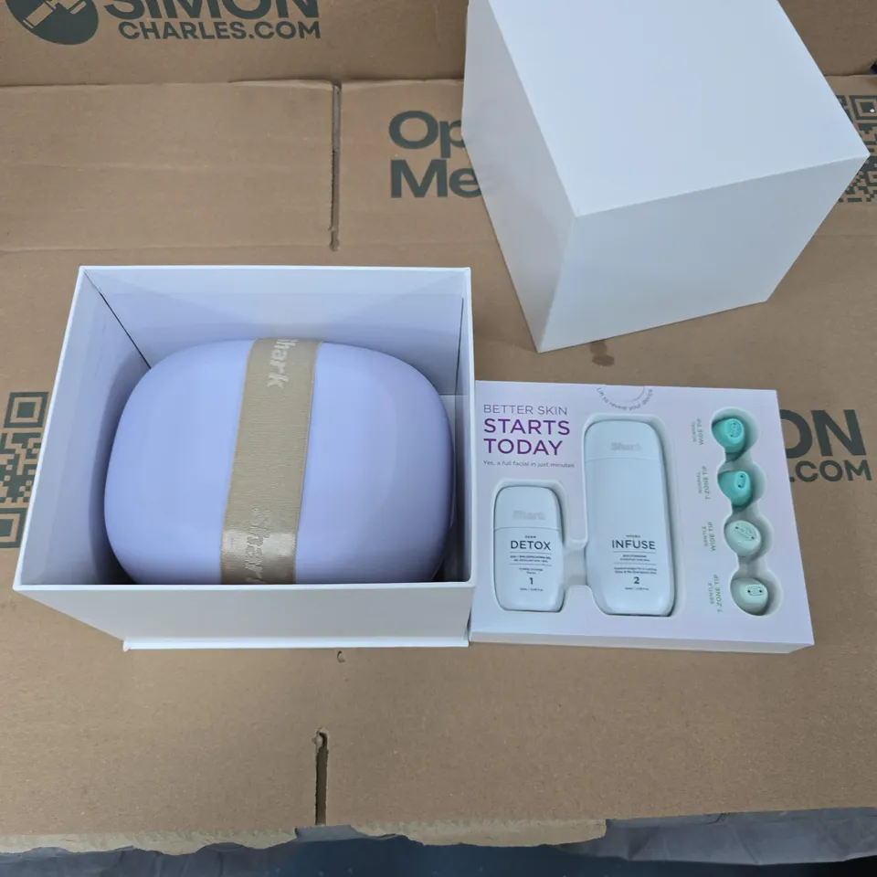 SHARK FACIALPRO GLOW GLOW-BOOSTING AT-HOME FACIAL SYSTEM