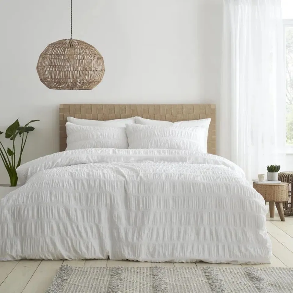BAGGED SEERSUCKER DUVET COVER SET // SIZE: DOUBLE 