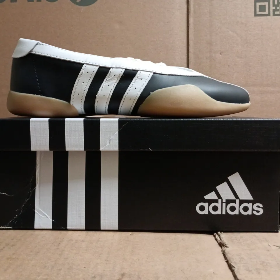 BOXED PAIR OF ADIDAS TAEKWONDO MEI BALLET SHOES IN BLACK/WHITE SIZE UK 5.5