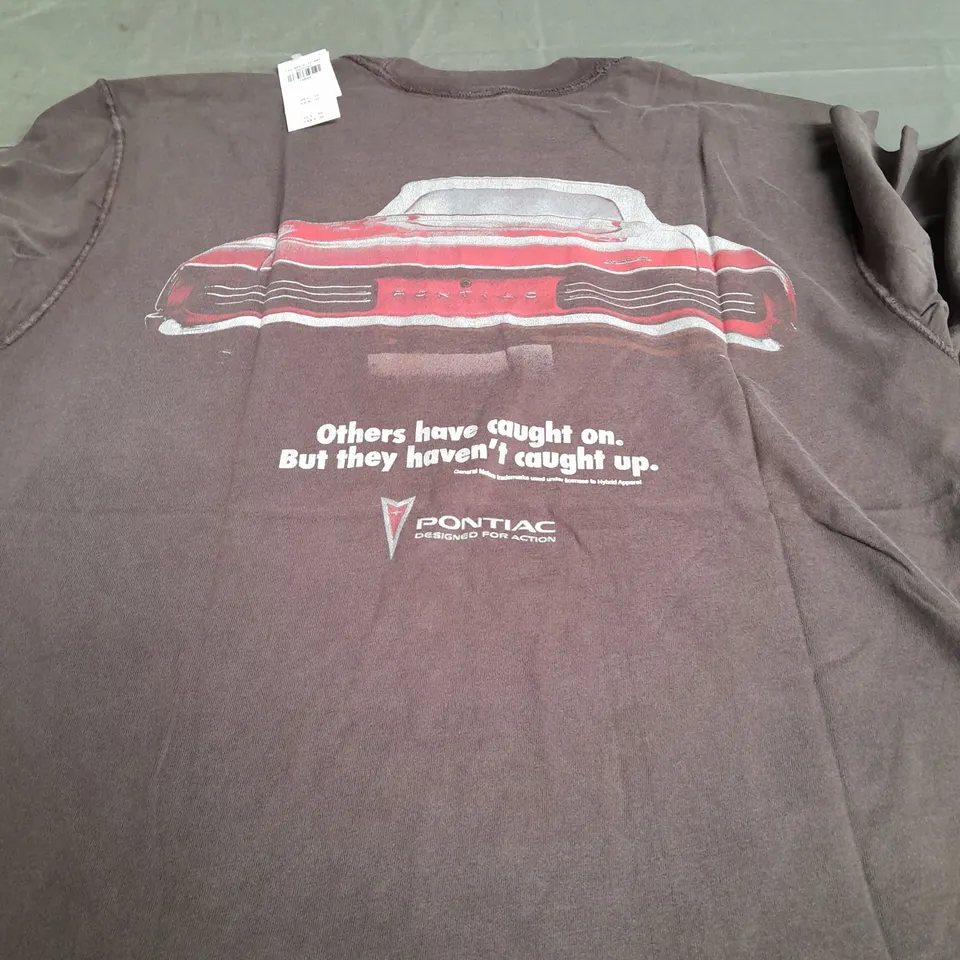 ABERCROMBIE & FITCH BROWN PONTIAC T-SHIRT - LARGE