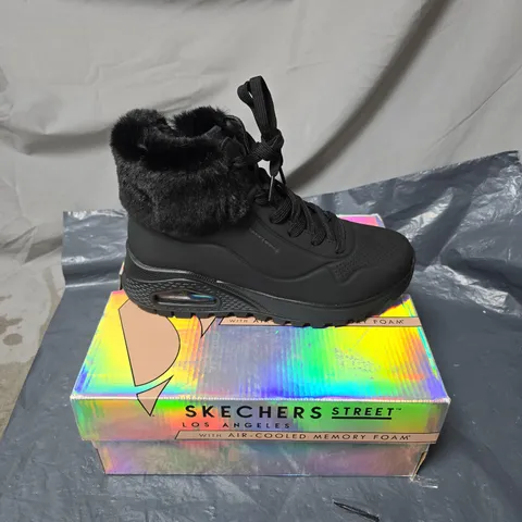 SKECHERS STREET LOS ANGELES BOOTS – BLACK FUR-LINED HIGH-TOP WITH AIR-COOLED MEMORY FOAM (BOXED) SIZE 4.5