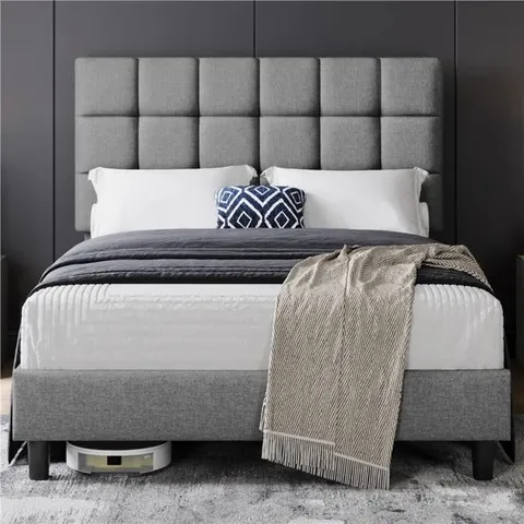 BOXED SIZE MODERN UPHOLSTERED DOUBLE BED FRAME WITH ADJUSTABLE SQUARE TUFTED HEADBOARD // DOUBLE  -LIGHT GREY-