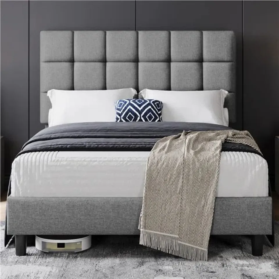 BOXED SIZE MODERN UPHOLSTERED DOUBLE BED FRAME WITH ADJUSTABLE SQUARE TUFTED HEADBOARD // DOUBLE  -LIGHT GREY-