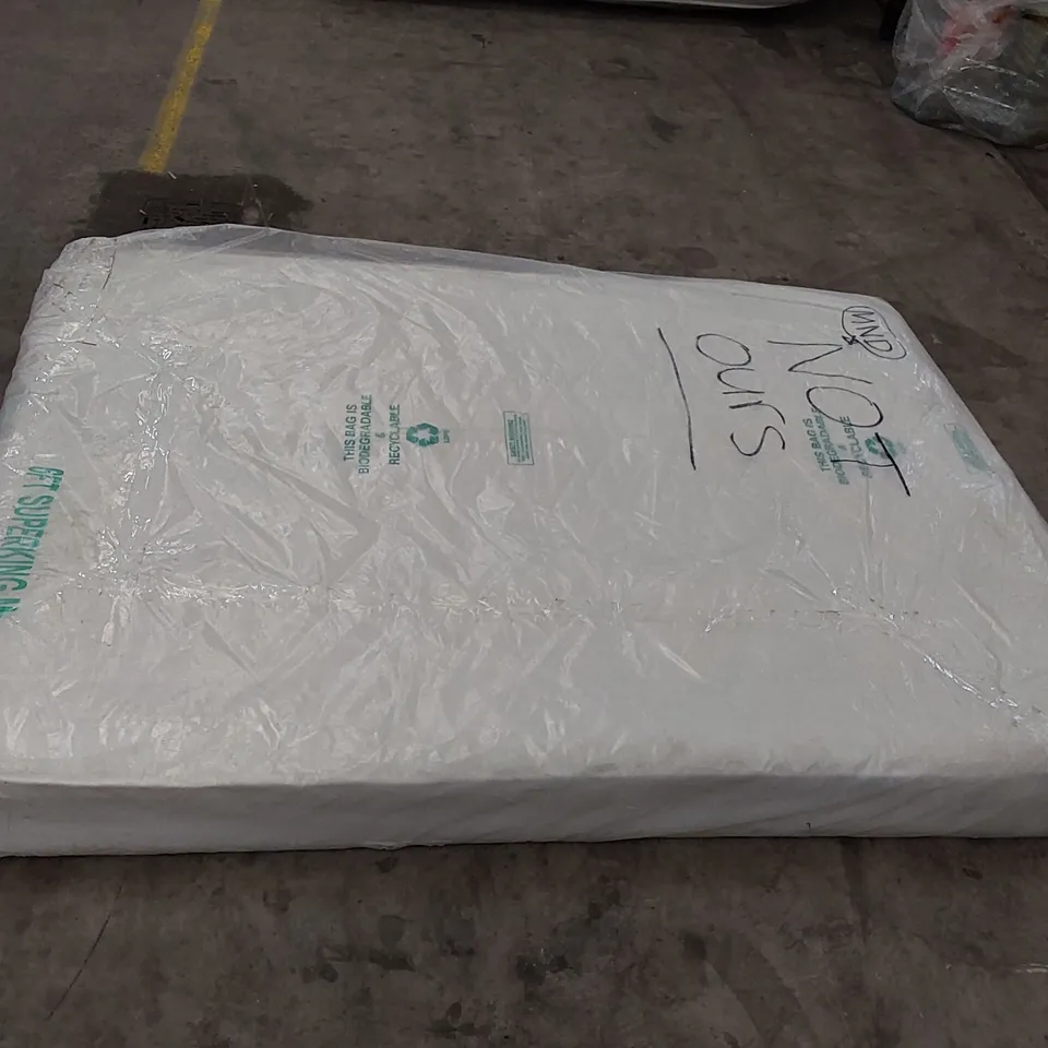 QUALITY BAGGED 4'6" DOUBLE HYBRID MEMORY FOAM MATTRESS WITH AC 