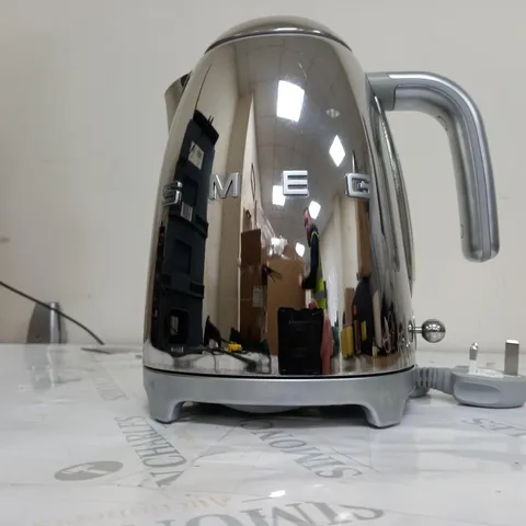 SMEG KETTLE POLISHED STEEL