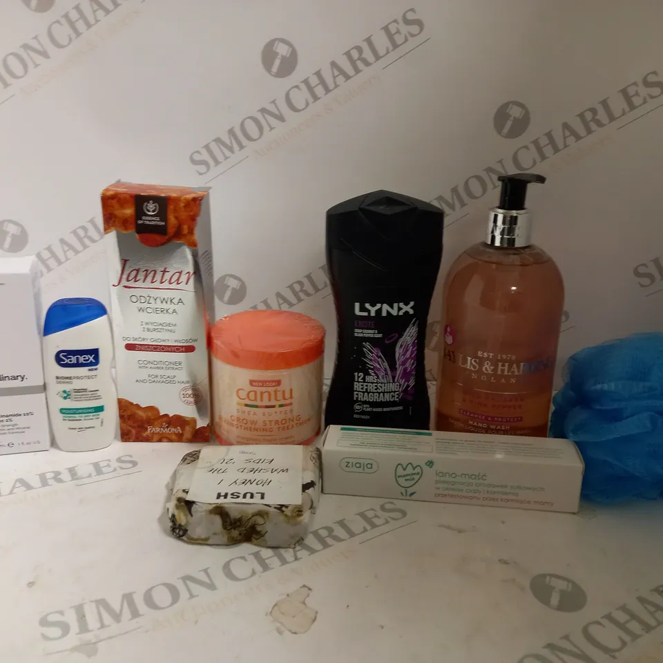 BOX OF ASSORTED COSMETIC ITEMS TO INCLUDE SHOWER GELS, SOAPS AND TOOTHBRUSHES