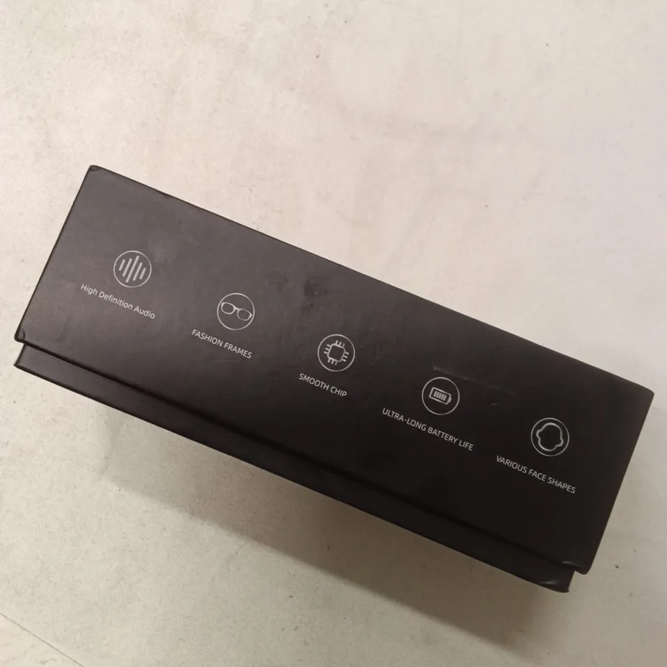 VUB SMART GLASSES – BOXED