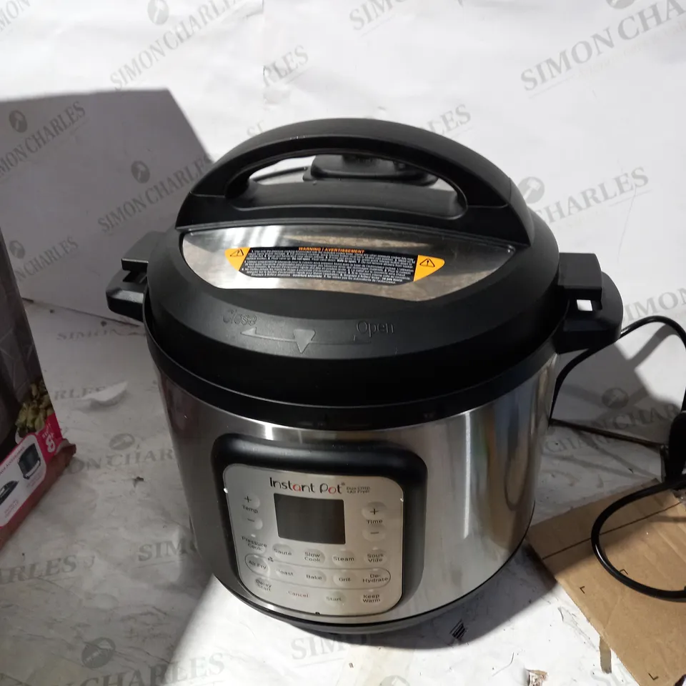 BOXED INSTANT POT DUO CRISP+ AIR FRYER