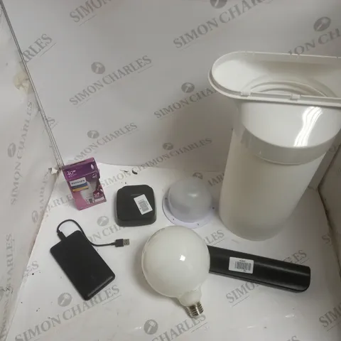 BOX OF APPROX 8 ASSORTED ITEMS TO INCLUDE CALEX DIMMABLE BULB, BELKIN POWER BANK, FLOOR LAMP, ETC.