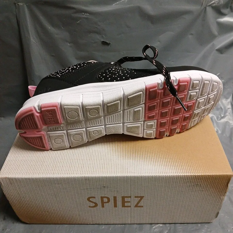 BOXED PAIR OF SPIEZ SAFETY TRAINERS - 5