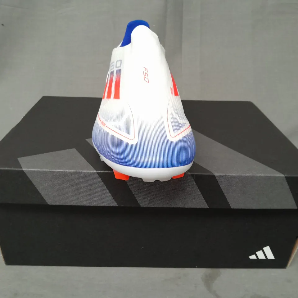 BOXED PAIR OF ADIDAS F50 LEAGUE LL FOOTBALL BOOTS IN WHITE/MULTI COLOUR UK SIZE 8