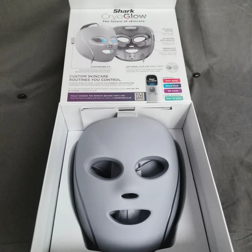SHARK CRYOGLOW SKINCARE MASK – BOXED