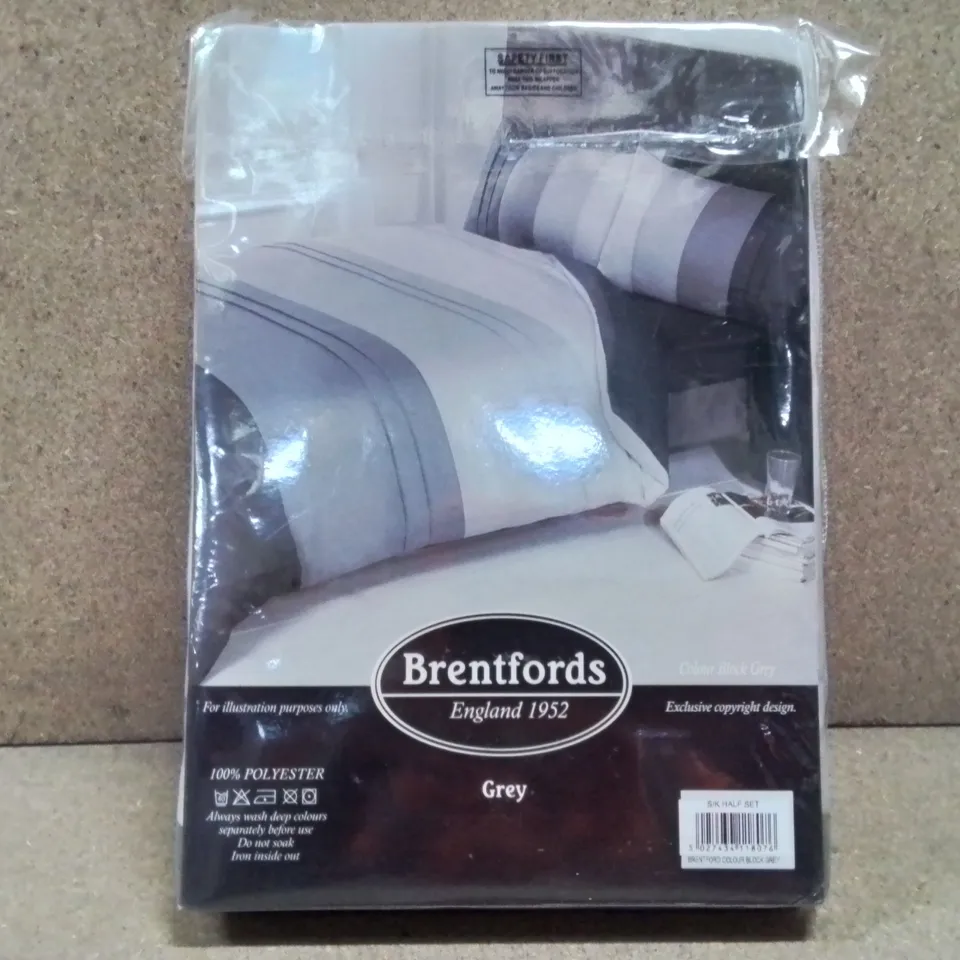 BRAND NEW BRENTFORDS SUPER KING SIZE DUVET COVER SET - BLOCK GREY