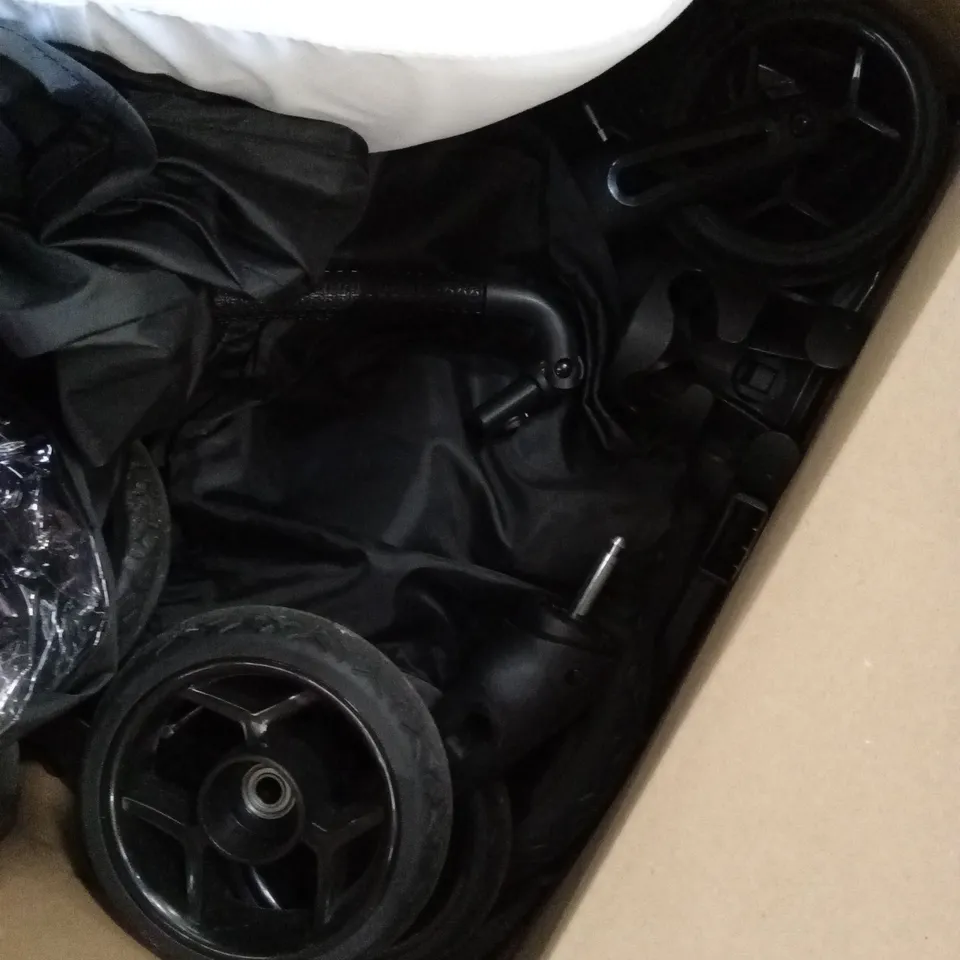 ICANDY STROLLER, CARRYCOT, ISO-FIX BASE AND CAR SEAT (3 BOXES)