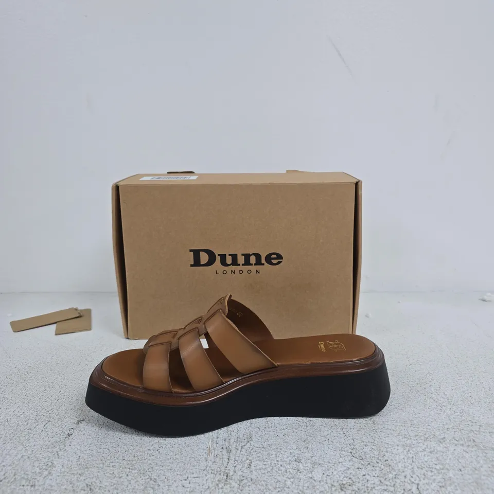 DUNE LONDON TAN LEATHER FLATFORM SANDALS – UK 7 (EU 40)