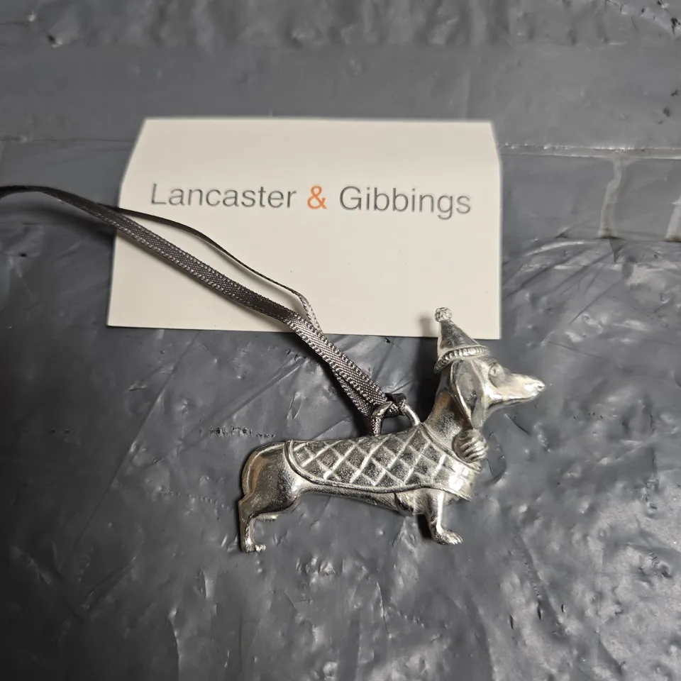 DACHSHUND CHRISTMAS DECORATION BY LANCASTER & GIBBINGS – PEWTER, HANDMADE IN ENGLAND