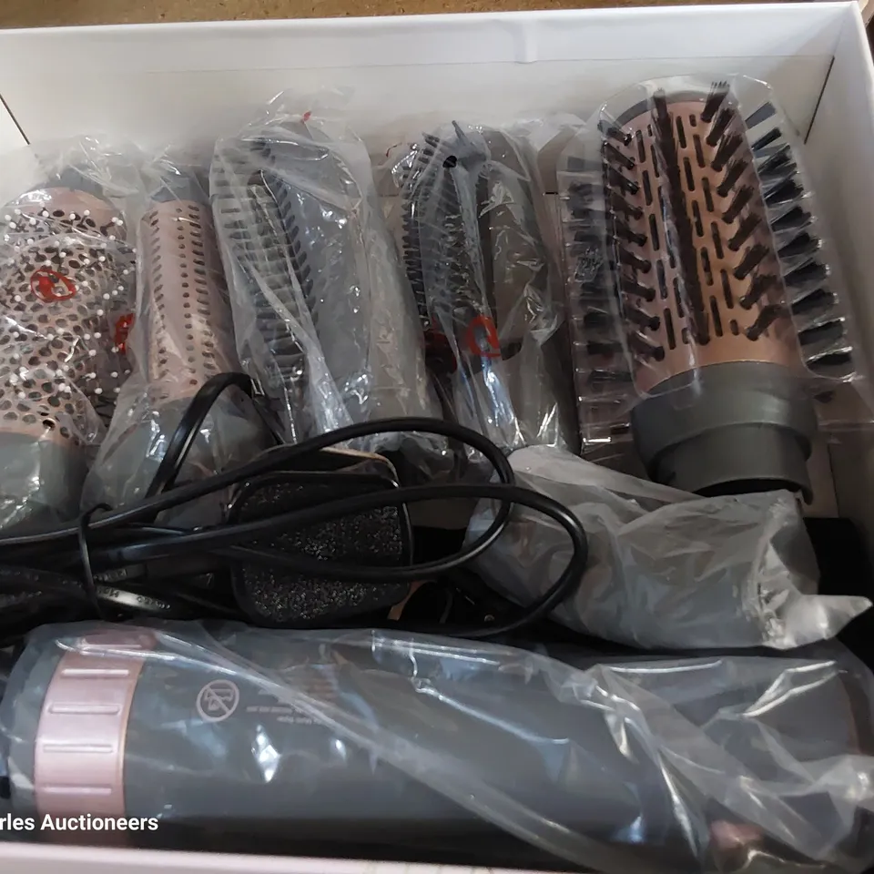 BOXED HOT AIR MULTI STYLER WITH ACCESSORIES 