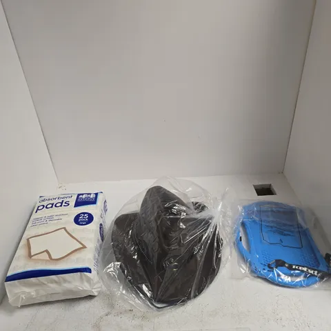 BOX OF APPROXIMATELY 10 ASSORTED ITEMS INCLUDING A TABLET CASE, A COWBOY HAT AND HARBOUR HOUSEWARES ABSORBENT PADS LARGE