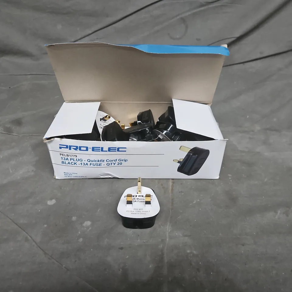 PRO-ELEC 13A PLUG & FUSE PACK (BOX OF 20) – QUICK-FIT CORD GRIP, BLACK