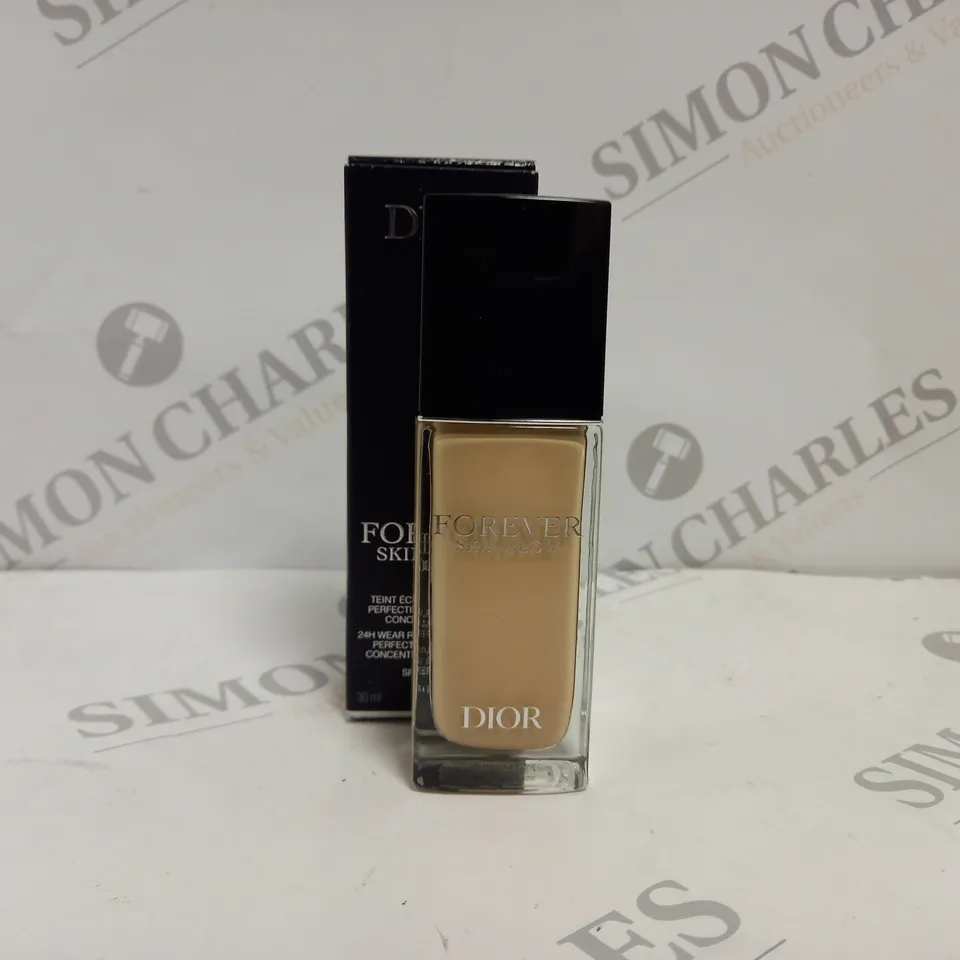 BOXED DIOR FOREVER SKIN GLOW RADIANT FOUNDATION 30ML - NEUTRAL GLOW 