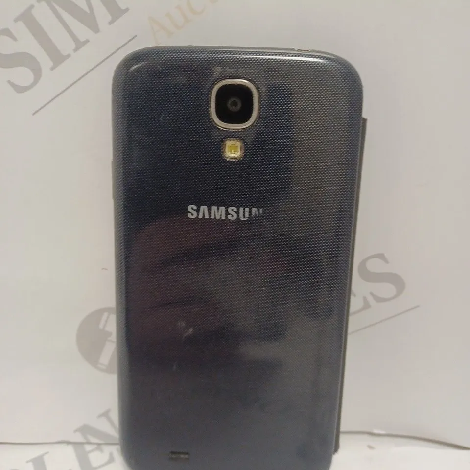 SAMSUNG GALAXY A4 SMARTPHONE