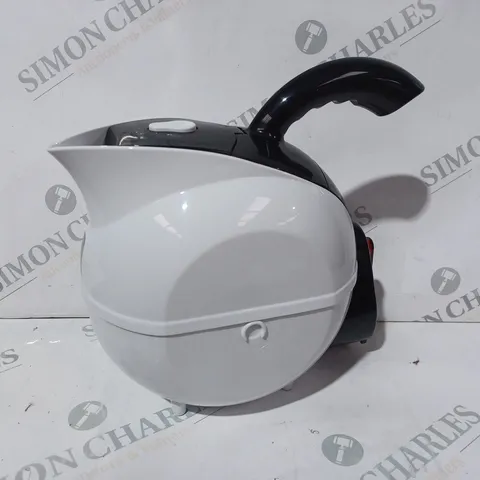 BOXED UCCELLO TIPPING KETTLE 