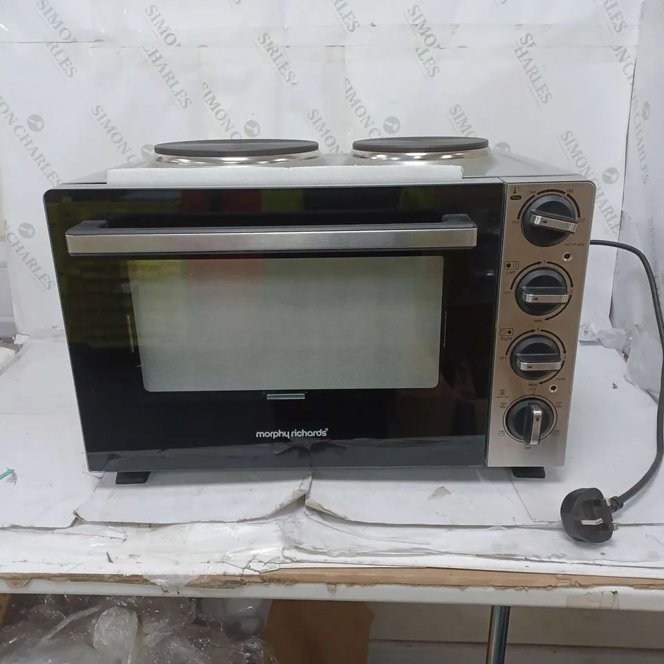 BOXED MORPHY RICHARDS CONVECTION MINI OVEN WITH ROTISSERIE 